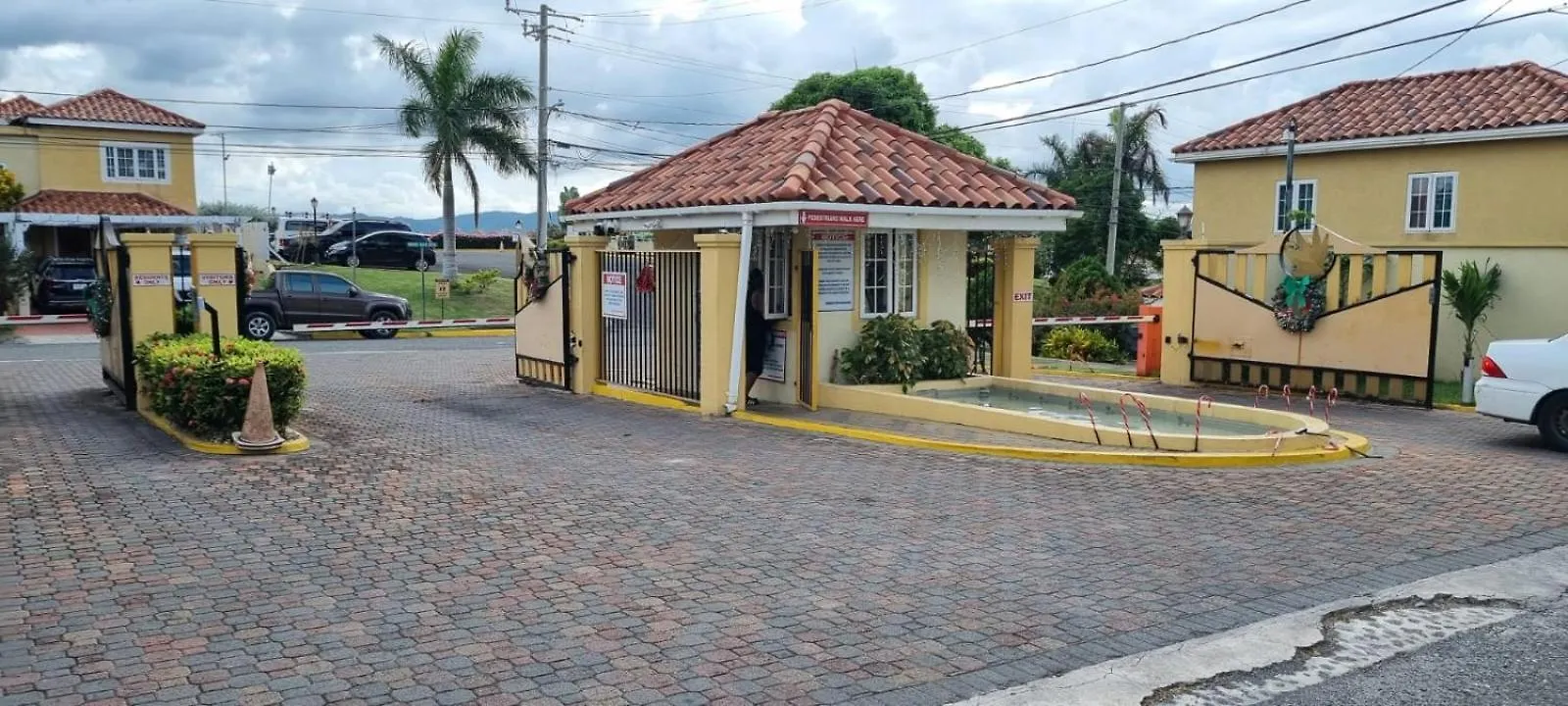 Mango Retreat In Mango Walk Country Club Appartement Montego Bay
